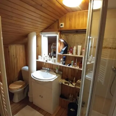 Formidable Chalet Authentique Sur La Place D'Auron Exterior photo